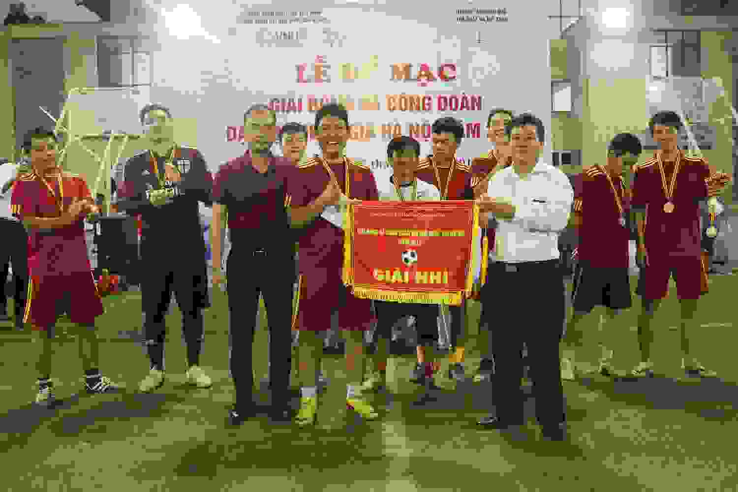 Nhân văn giành vị trí Á quân Giải Bóng đá Công đoàn ĐHQGHN 2018