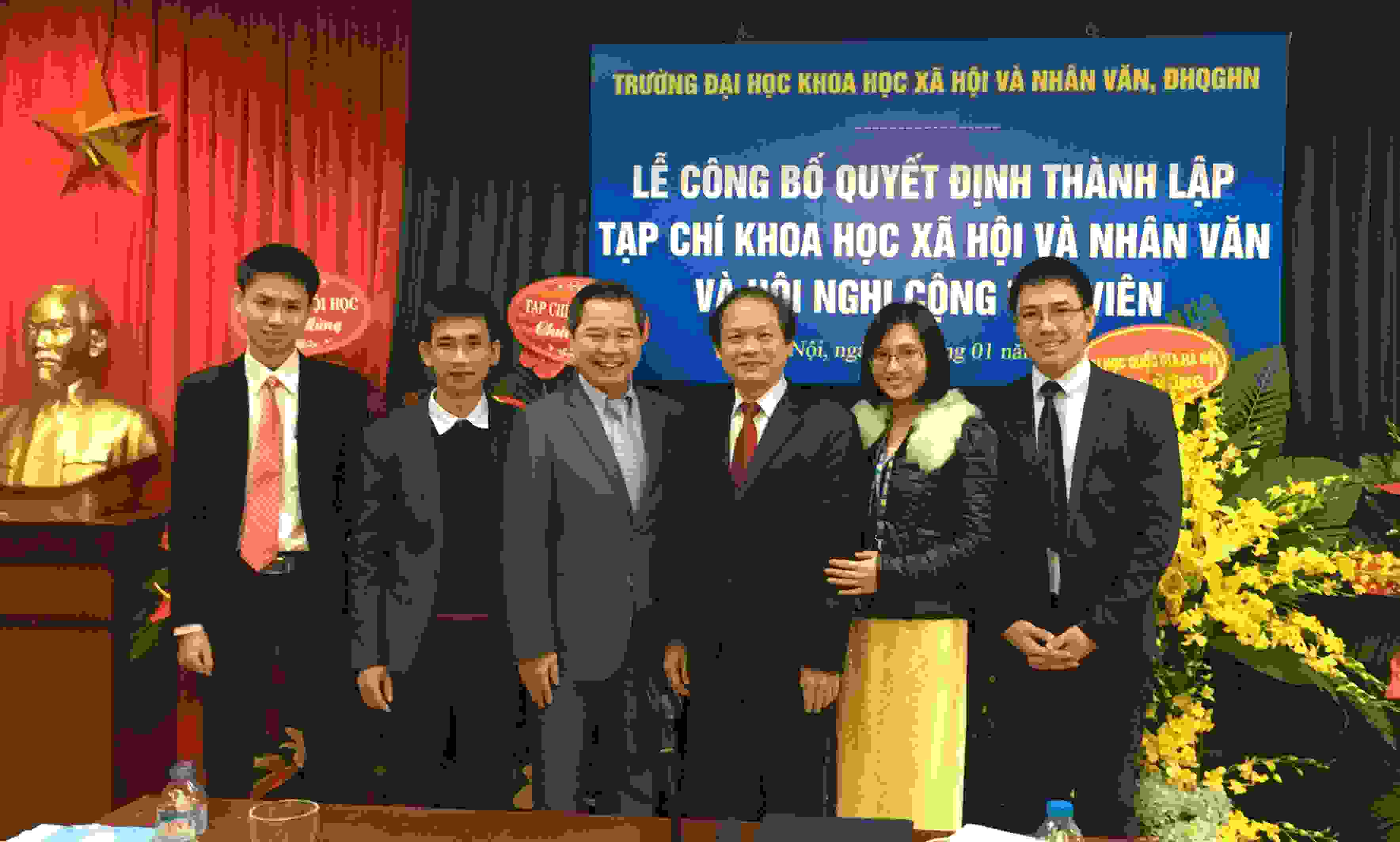 Tạp chí Khoa học Xã hội và Nhân văn - Những bước phát triển đầu tiên