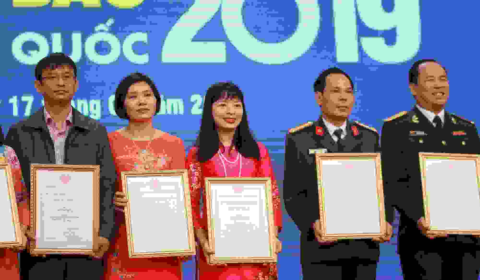 Hội Báo toàn quốc 2019: Viện Đào tạo Báo chí và Truyền thông nhận giải A gian trưng bày ấn tượng, đặc sắc