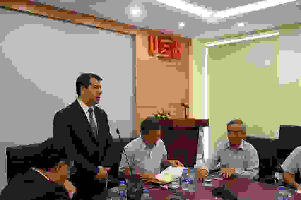 Thuyết trình “Vai trò của ngoại giao trong chính trị hiện đại”