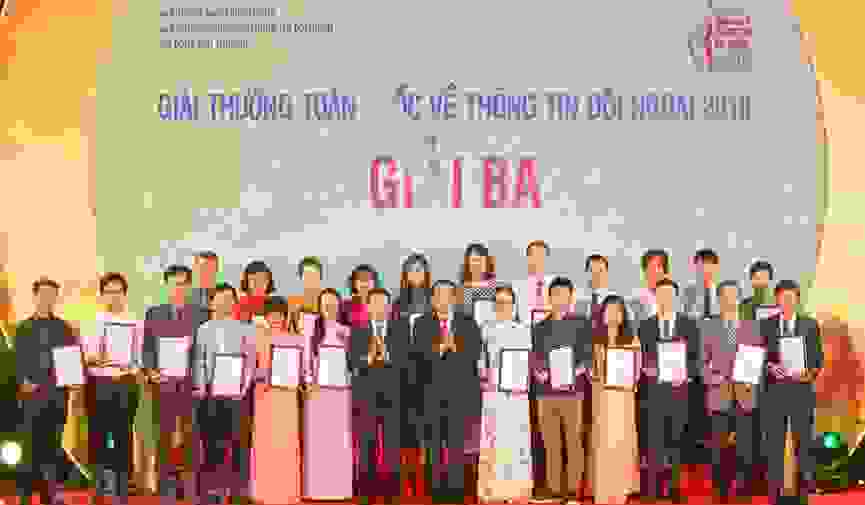 GS. Hiệu trưởng Phạm Quang Minh nhận giải thưởng toàn quốc về thông tin đối ngoại 2018