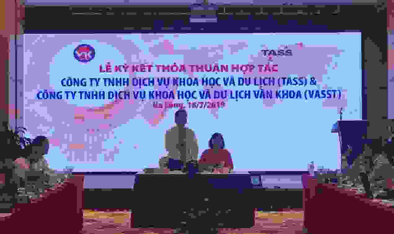 Giao ban hai ĐHKHXH&NV Hà Nội và TPHCM