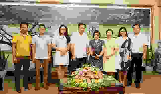 Phó Hiệu trưởng Trần Thị Minh Hòa tiếp Giám đốc Sở Du lịch Quảng Ninh