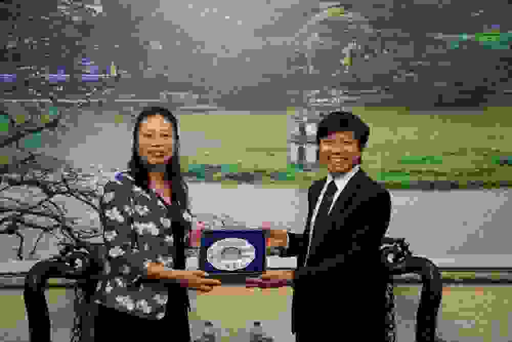Tiếp đoàn công tác của Đại học Phúc Đán (Trung Quốc)