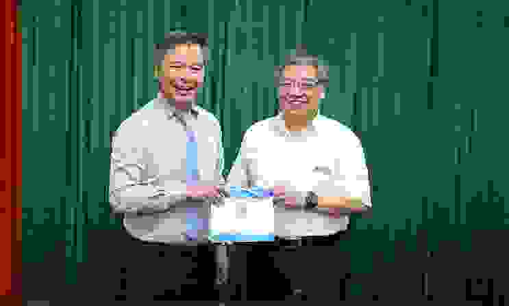 Trao đổi về hợp tác với Viện Đại học Mở Hà Nội 