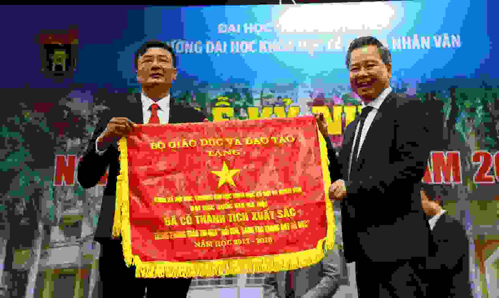 Ngày Hiến chương nhà giáo Việt Nam: Tri ân các thế hệ thầy cô giáo