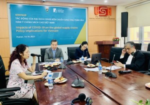 Trường ĐHKHXH&NV tổ chức tọa đàm "hiến kế" để Việt Nam nắm cơ hội vàng thành công xưởng thế giới