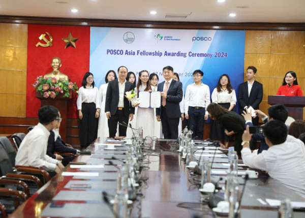 z6026972670409 2c7ca43ab70e0d84643d2b7c7d095f7e