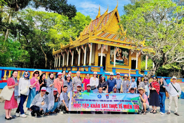 Hành trình khám phá bản sắc văn hóa miền Tây của các nghiên cứu sinh Du lịch học