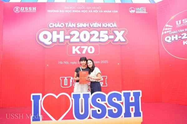 Ngày nhập học của tân sinh viên K70: VNU-USSH chào đón những thành viên mới