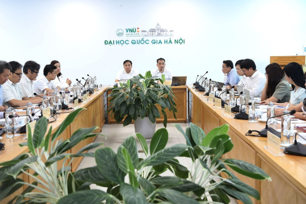 ĐHQGHN triển khai Nghị quyết 57-NQ/TW đi vào chiều sâu, đạt hiệu quả thực chất