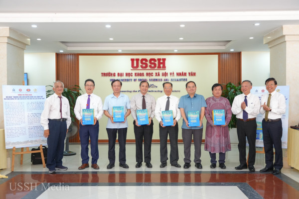 Nghiên cứu chủ quyền quốc gia, lãnh thổ theo định hướng tiếp cận toàn bộ và toàn diện của lịch sử Việt Nam