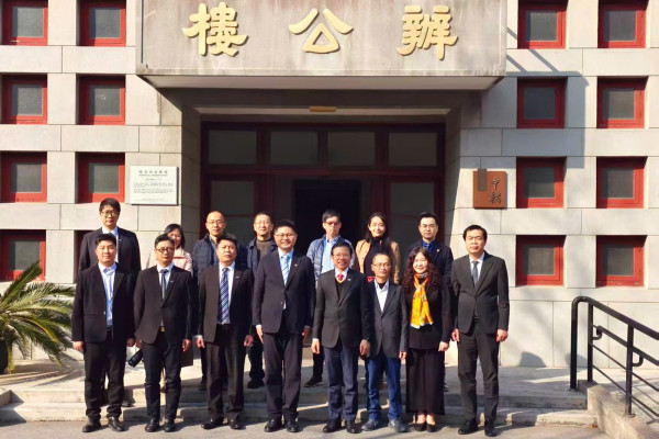 Trường ĐH KHXH&NV mở rộng quan hệ hợp tác với Đại học Sư phạm Hoa Đông