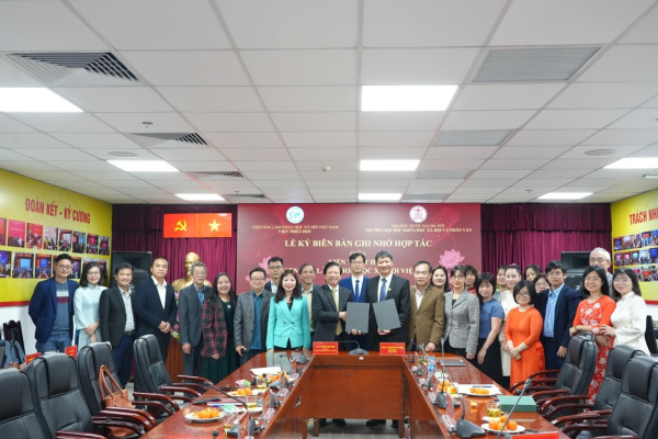 Trường ĐH KHXH&NV tăng cường hợp tác với Viện Triết học, Viện Hàn lâm Khoa học Xã hội Việt Nam