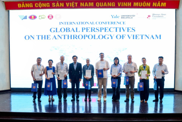Các nhà khoa học VNU-USSH và dấu ấn học thuật tại Hội thảo Quốc tế “Nhân học Việt Nam: Tiếp cận Toàn cầu"