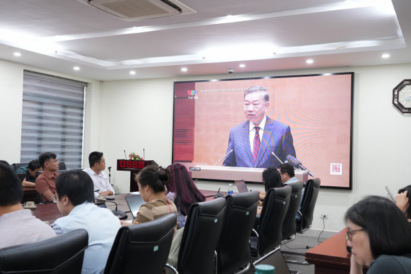 Đảng ủy Trường ĐH KHXH&NV tổ chức tiếp sóng Hội nghị toàn quốc quán triệt và triển khai thực hiện các nghị quyết, chỉ thị của Bộ Chính trị