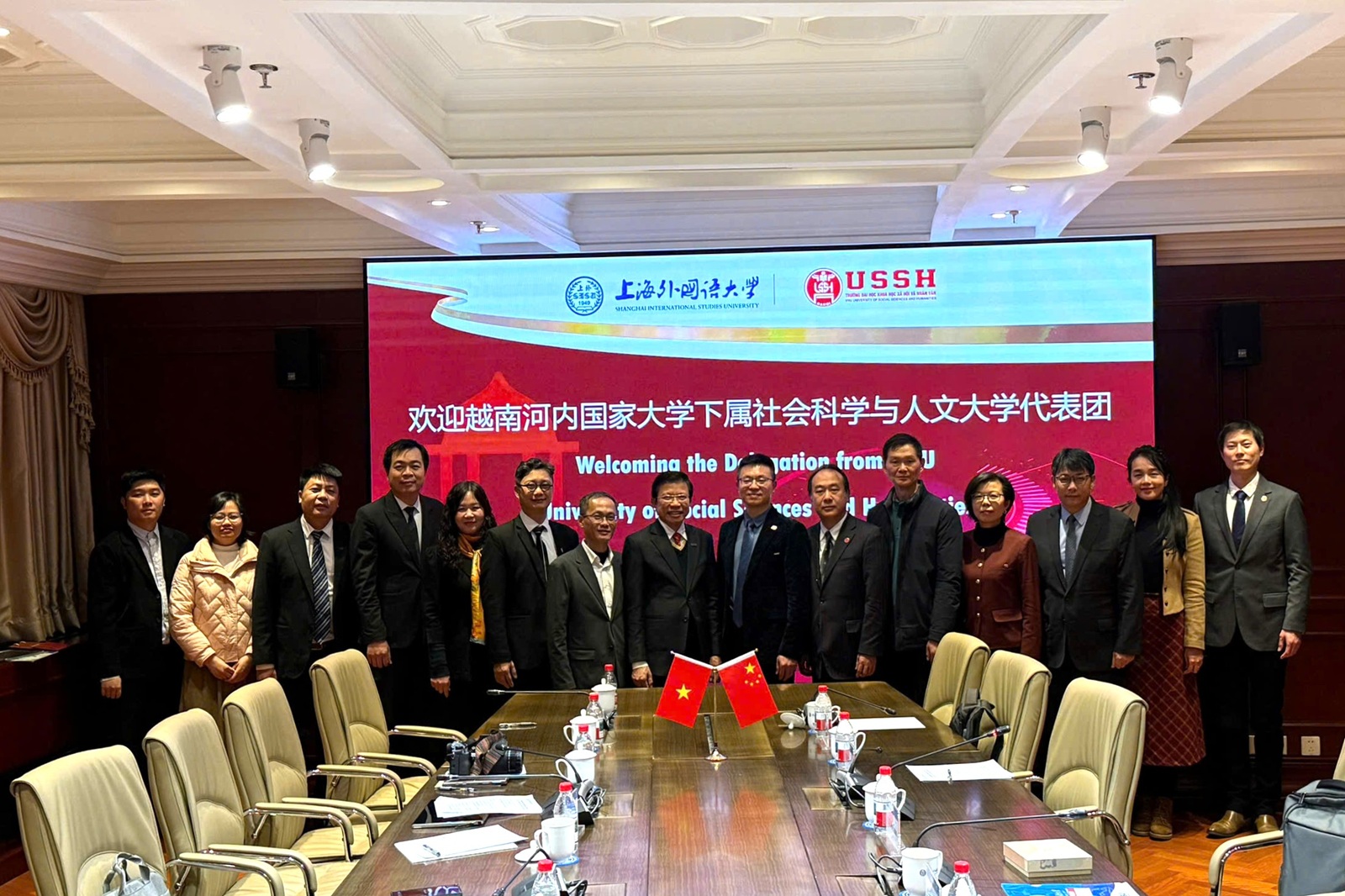 Nâng tầm quan hệ hợp tác giữa Trường ĐH KHXH&NV với Đại học Ngoại ngữ Thượng Hải