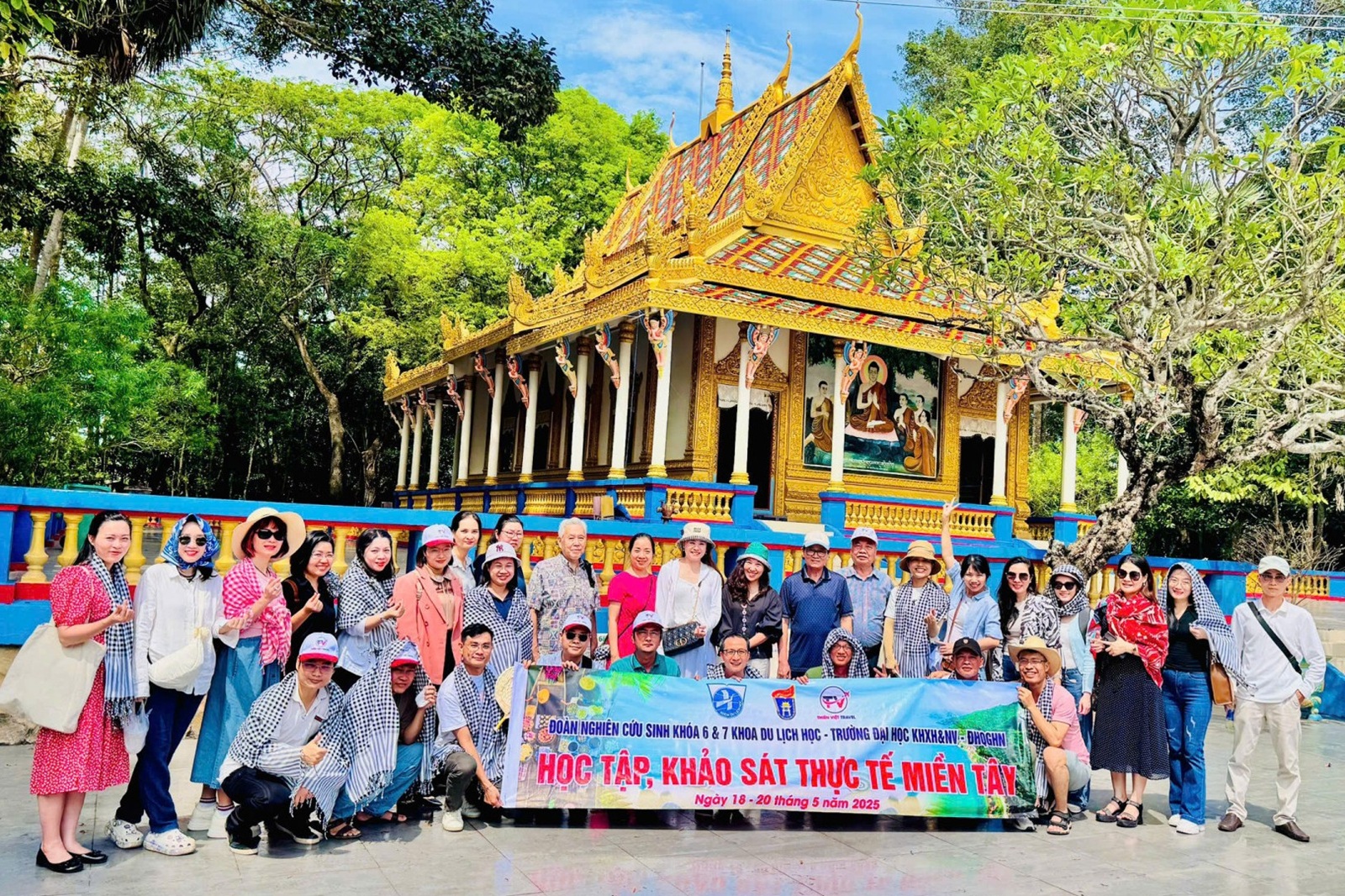 Hành trình khám phá bản sắc văn hóa miền Tây của các nghiên cứu sinh Du lịch học