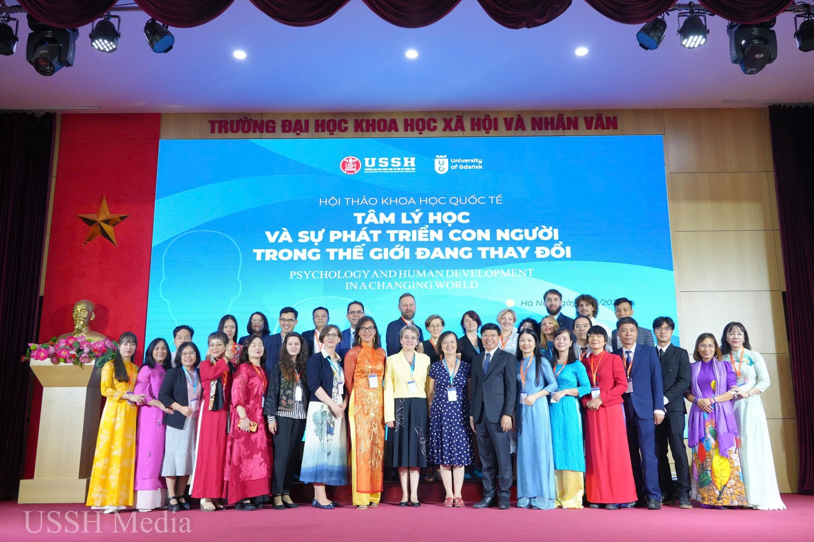 Tâm lý học và sự phát triển con người trong thế giới đang thay đổi: Từ góc nhìn đa chiều