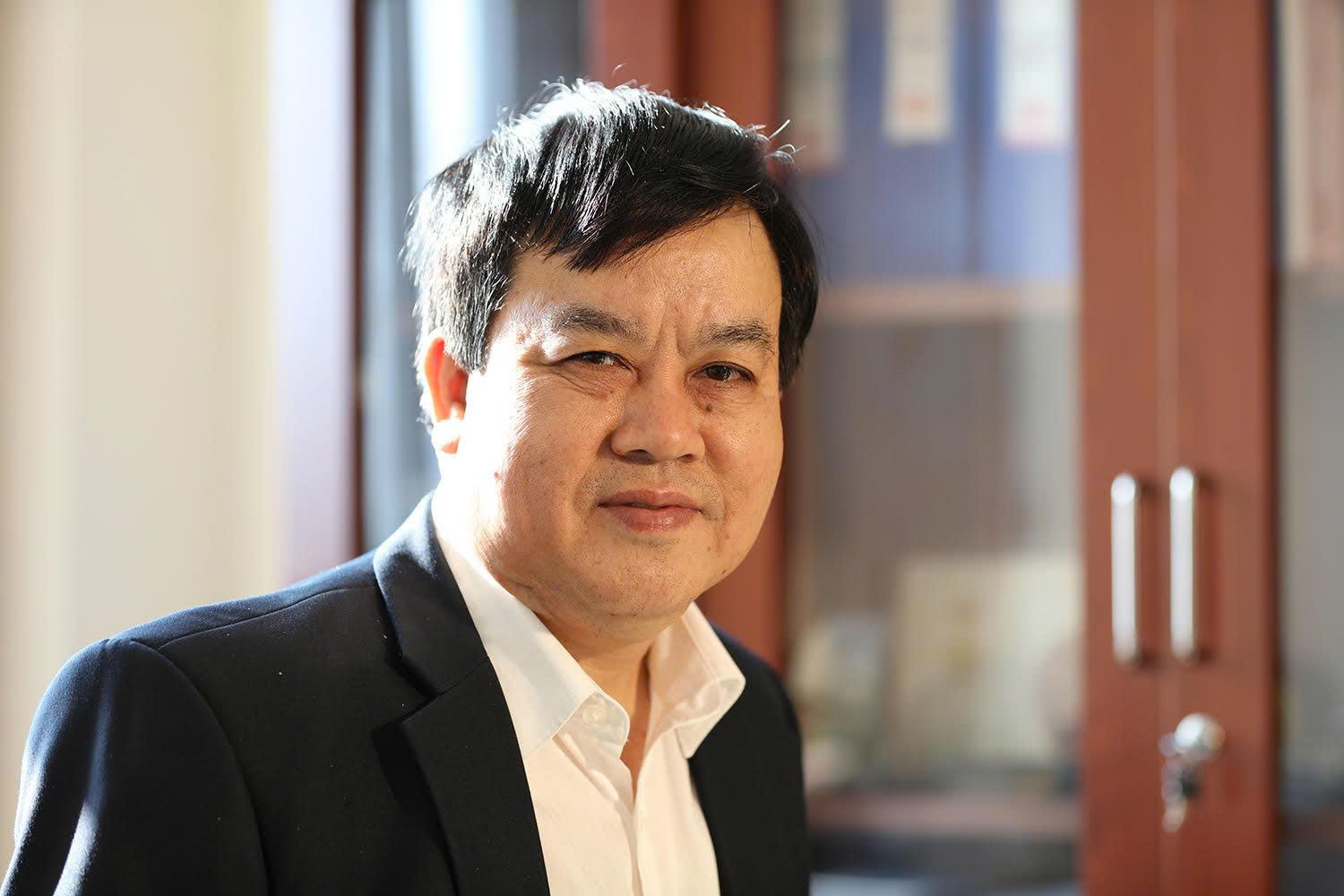 ĐINH VĂN HƯỜNG