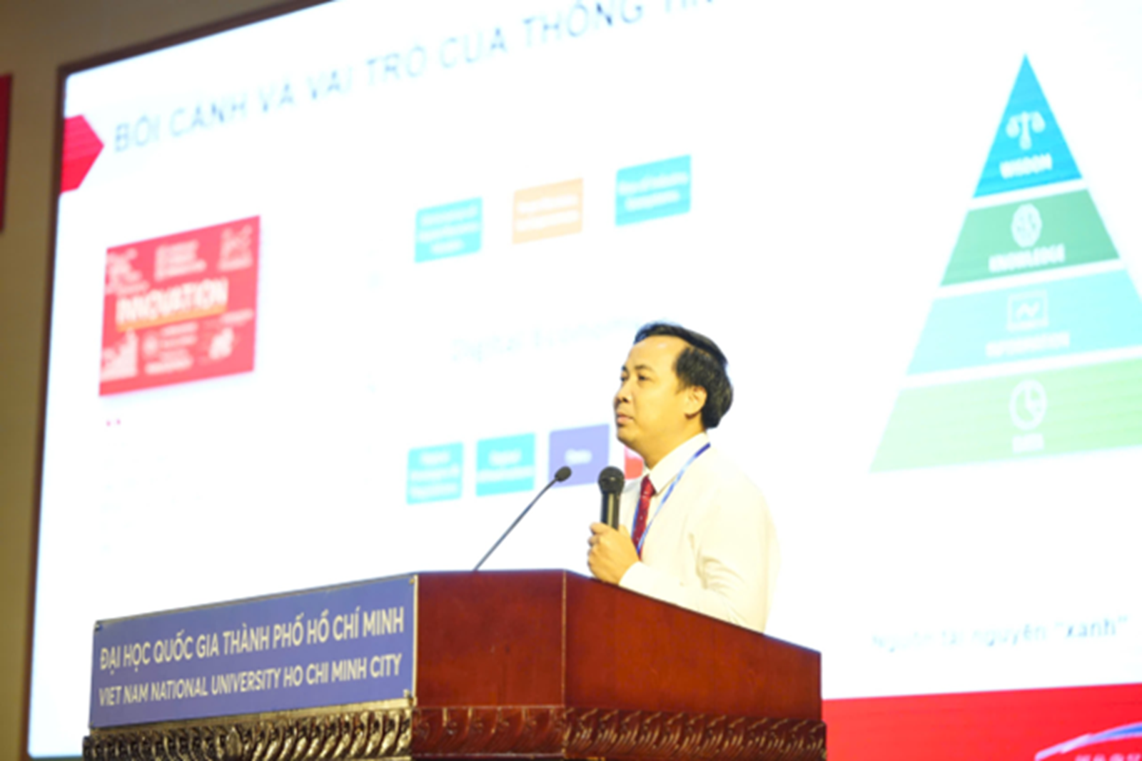 Vai trò của thông tin khoa học và công nghệ trong phát triển kinh tế - xã hội