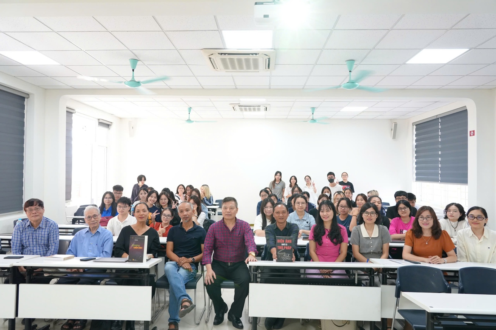 Tọa đàm và giới thiệu sách "Từ ‘Điện ảnh như là thủ pháp' đến 'Xã hội học điện ảnh': trên những đường biên của lý thuyết