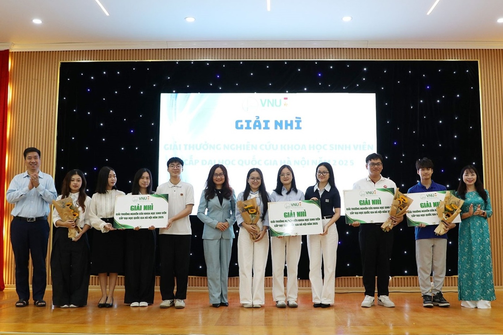 Sinh viên USSH đạt giải cao trong Giải thưởng Nghiên cứu khoa học sinh viên năm 2025