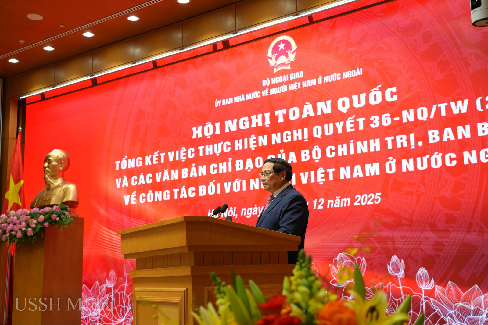 Từ Nghị quyết 36 đến sứ mệnh giáo dục: Vai trò tiên phong của ĐHQGHN trong công tác người Việt Nam ở nước ngoài